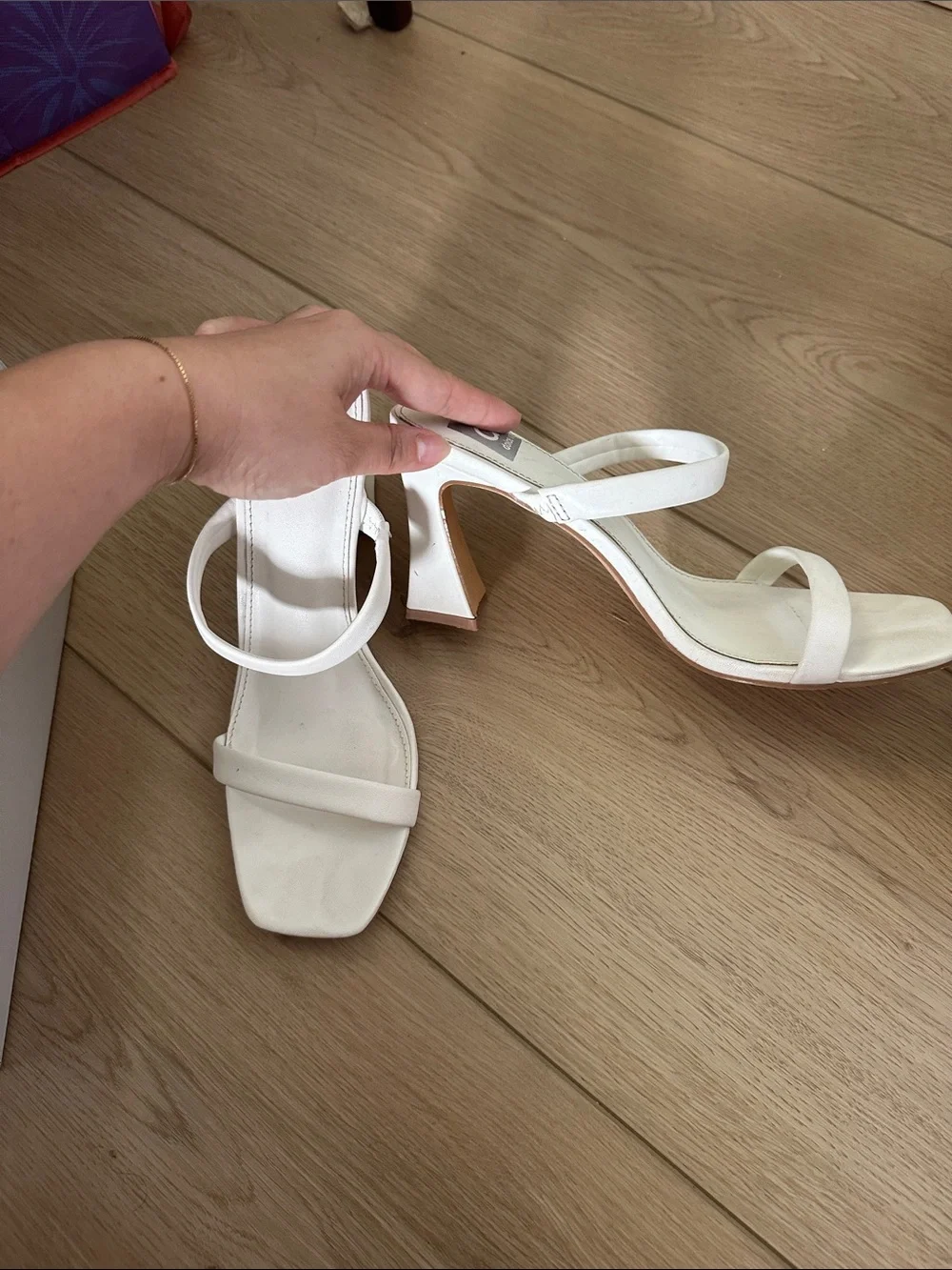 Dolce Vita Yorke Block Heel
White Minimalist Strappy Square-Toe Heels - Picture 2 of 2